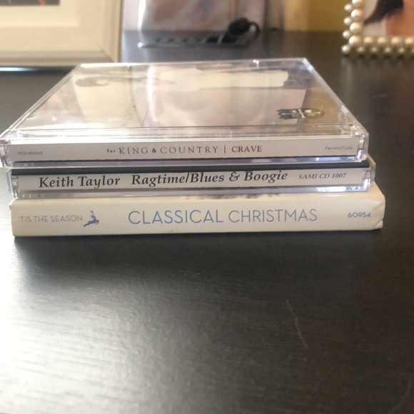 🪷 5/$10 🪷Three CD’s For King & Country Keith Taylor &Classical Xmas collection - Picture 2 of 11